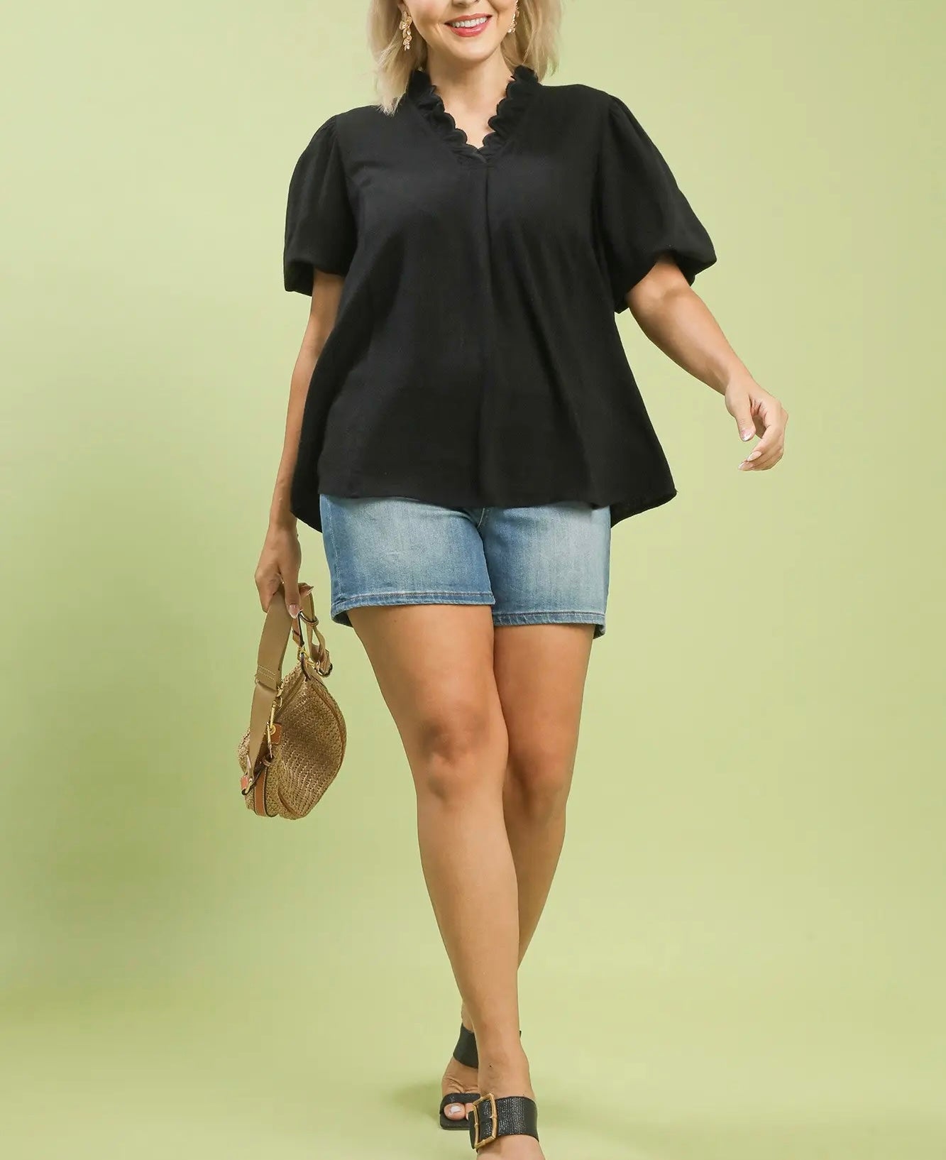 Scallop Black Top
